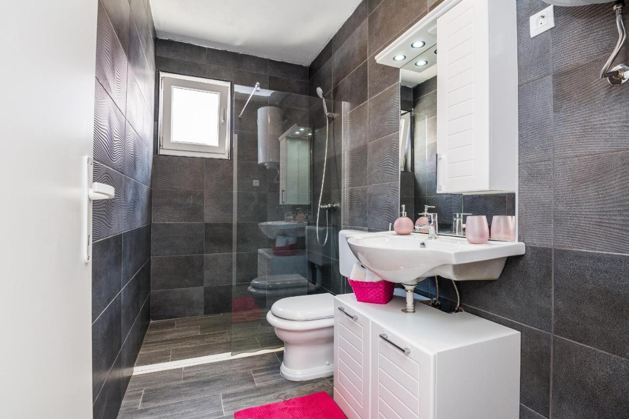 ויר Apartments Krpan מראה חיצוני תמונה