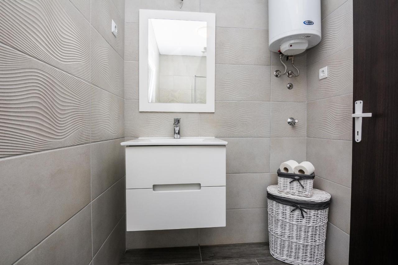 ויר Apartments Krpan מראה חיצוני תמונה
