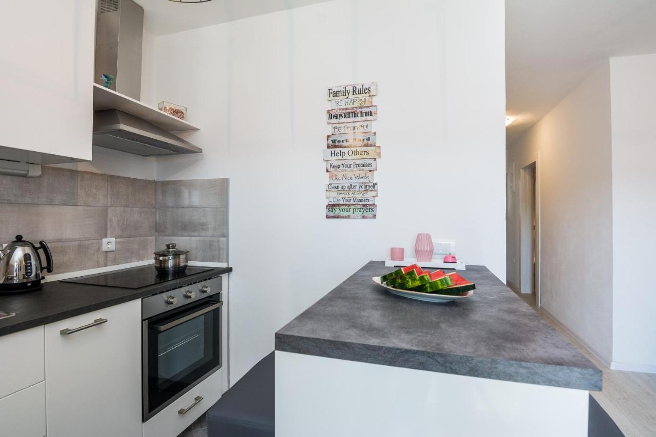 ויר Apartments Krpan מראה חיצוני תמונה