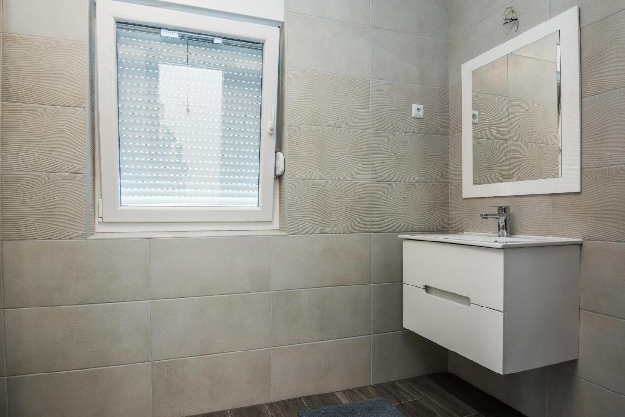 ויר Apartments Krpan מראה חיצוני תמונה